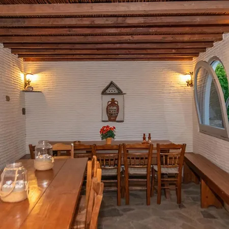 Windmill In Tinos Villa Agios Sostis (Tinos)