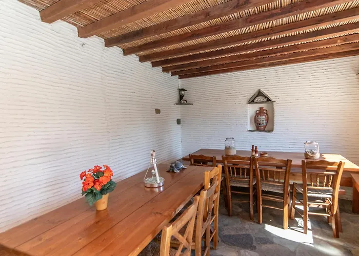 Windmill In Tinos * Agios Sostis (Tinos)