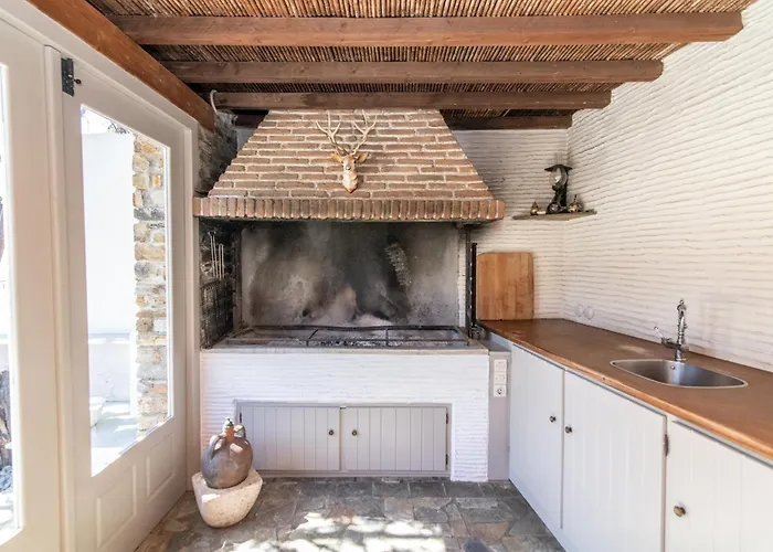 Windmill In Tinos Villa Agios Sostis (Tinos)